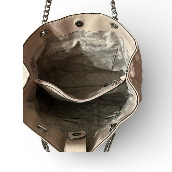 Michael Kors Quilted Cream Shoulder Bag - Picture 3 of 6